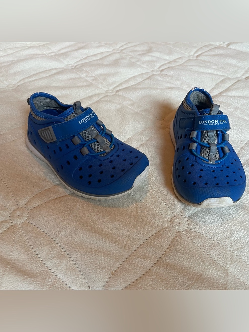 London Fog Kids Blue Ventilated Slip-On Athletic Sneakers